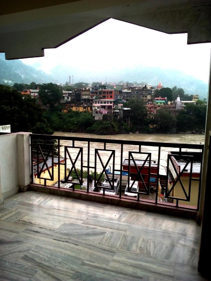 Hotel Surya Laxman Jhula Rishīkesh Exteriör bild