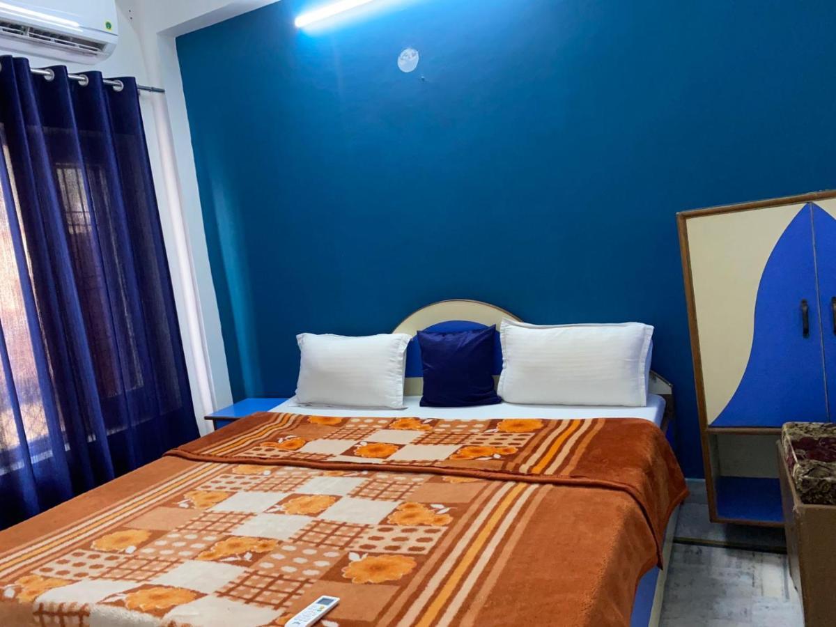 Hotel Surya Laxman Jhula Rishīkesh Exteriör bild