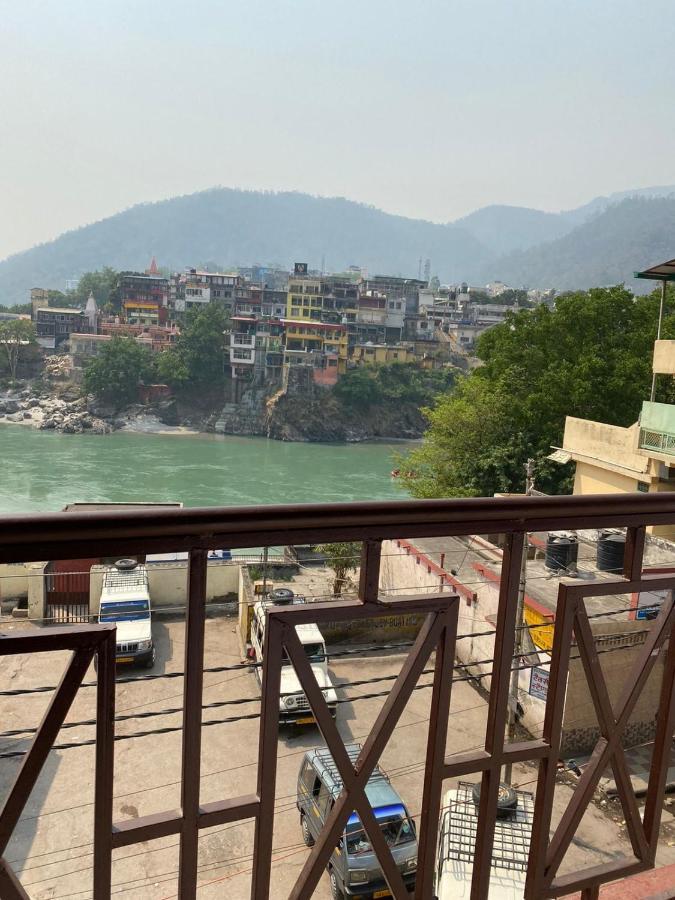 Hotel Surya Laxman Jhula Rishīkesh Exteriör bild