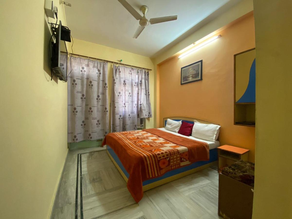 Hotel Surya Laxman Jhula Rishīkesh Exteriör bild