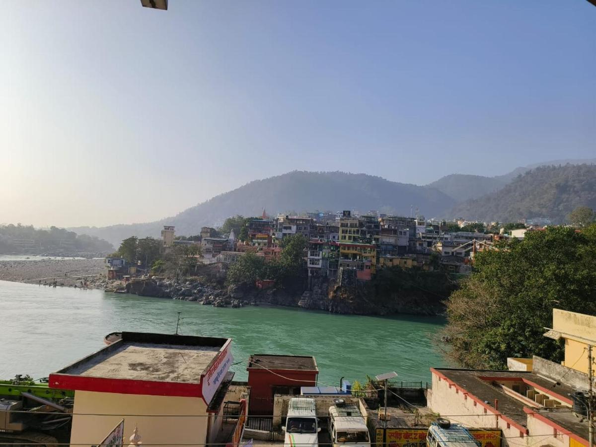 Hotel Surya Laxman Jhula Rishīkesh Exteriör bild